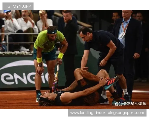 兹维列夫脚踝再伤！粉丝心碎